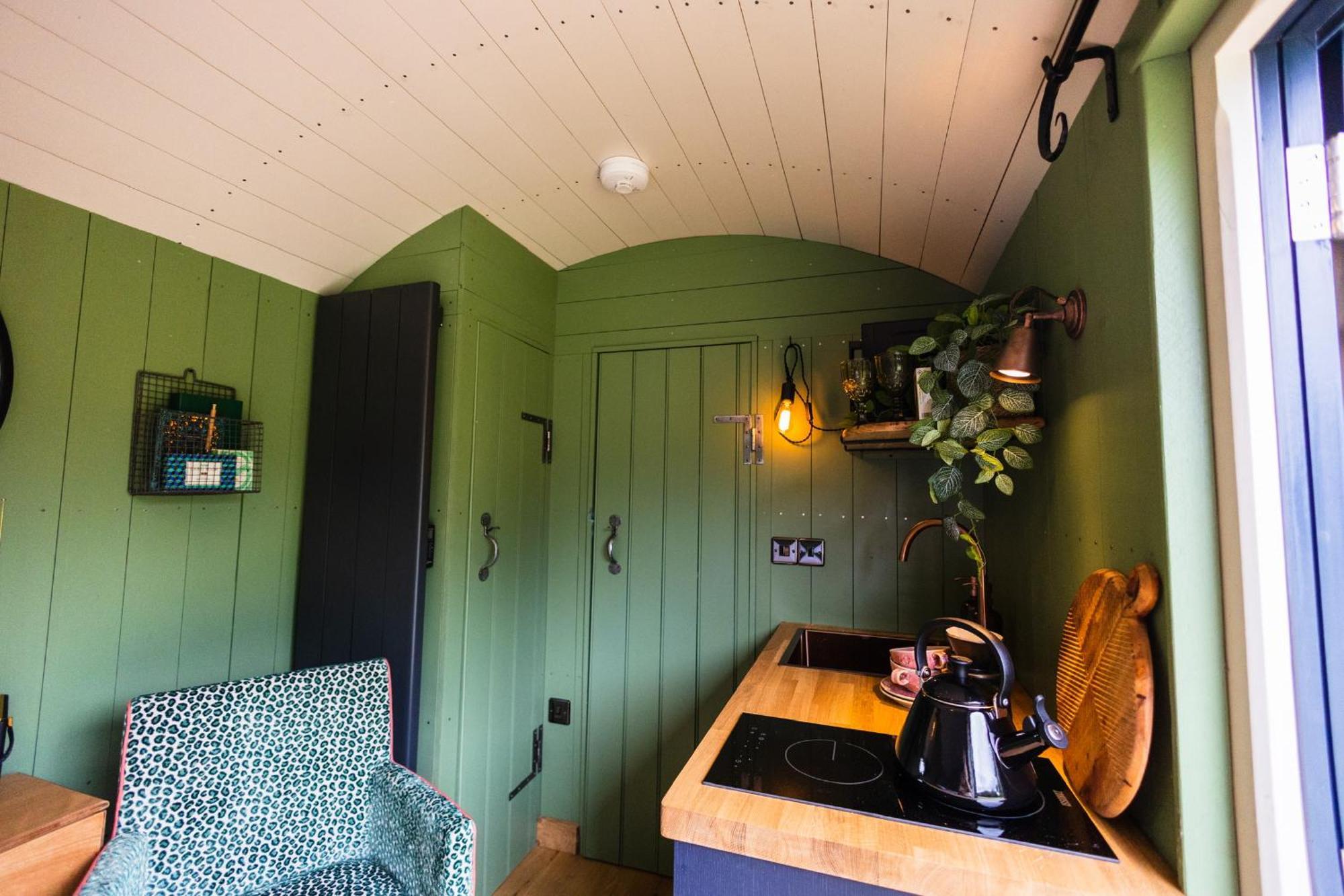 Toadland Shepherd Huts Дарем Экстерьер фото
