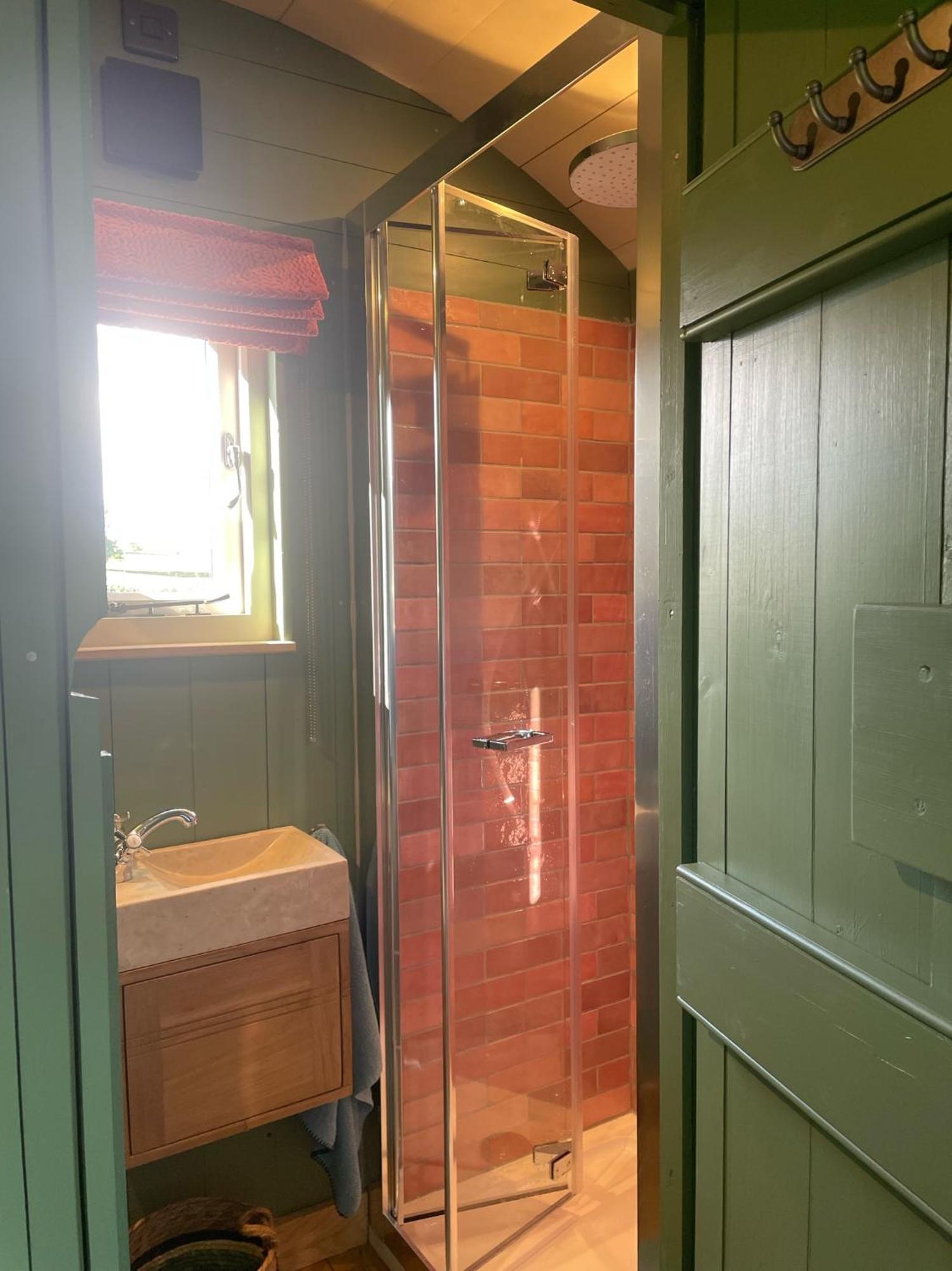 Toadland Shepherd Huts Дарем Экстерьер фото
