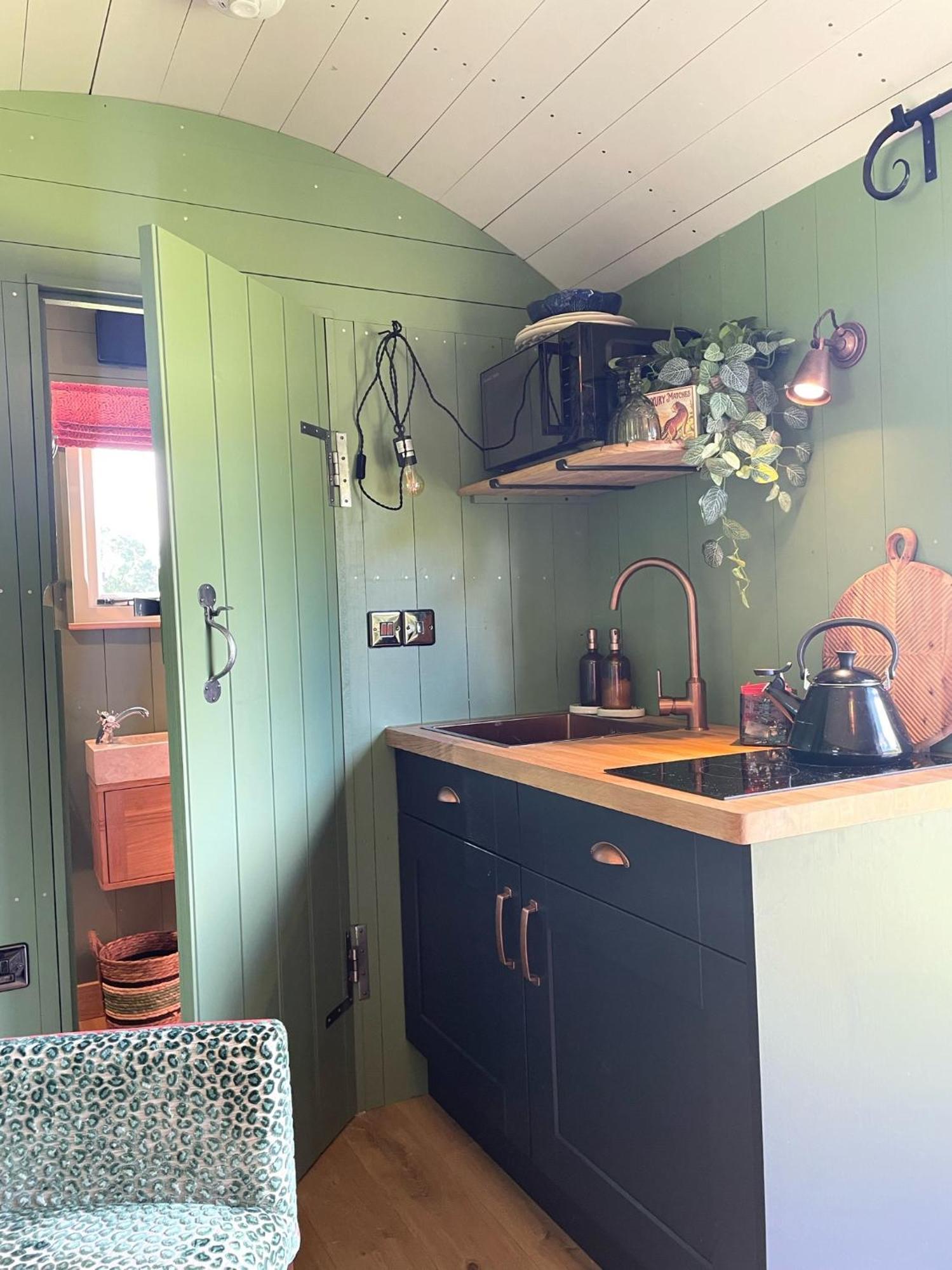 Toadland Shepherd Huts Дарем Экстерьер фото
