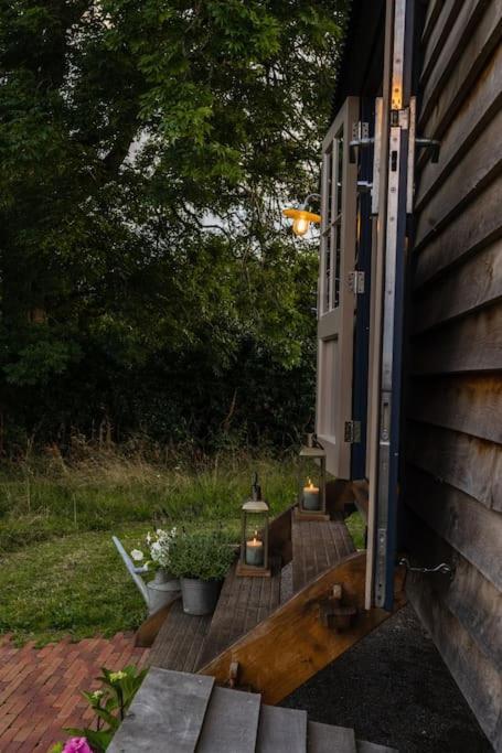 Toadland Shepherd Huts Дарем Экстерьер фото