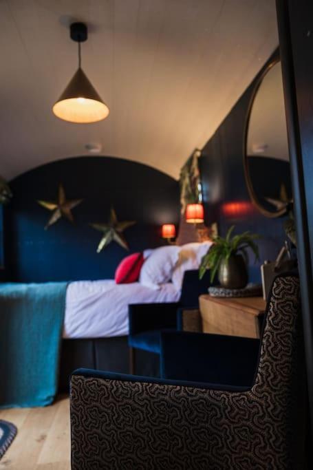 Toadland Shepherd Huts Дарем Экстерьер фото